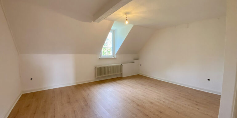 Großes Schlafzimmer