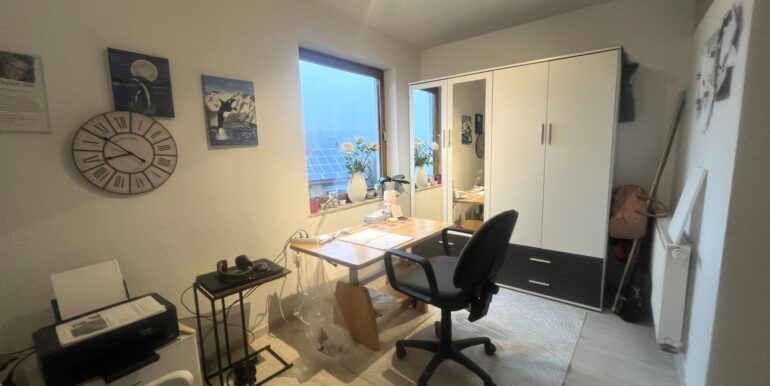 Arbeitszimmer OG