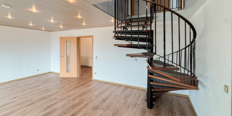 Treppenaufgang ins DG Haus 3a