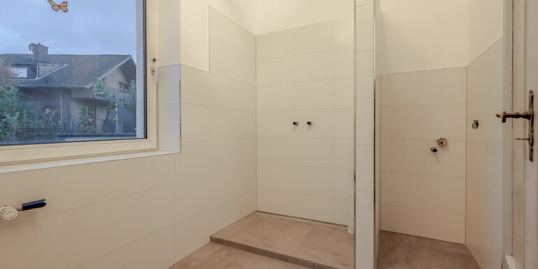 Badezimmer Einheit 1