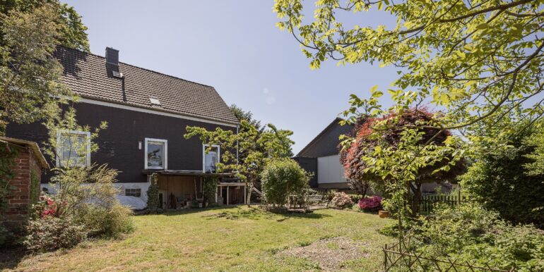 Hausansicht vom Garten