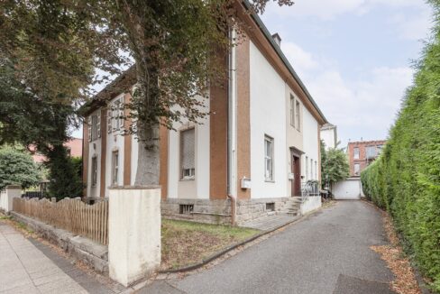 denkmalgeschütztes Zweifamilienhaus