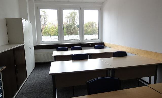 Büro / Schulungsraum