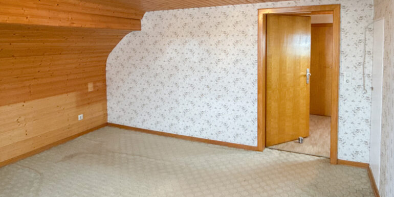 Haus 1 DG Zimmer (1)