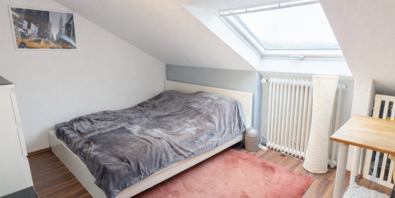 2. Schlafzimmer DG Foto II