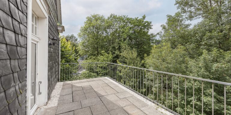 Balkon mit grüner Aussicht