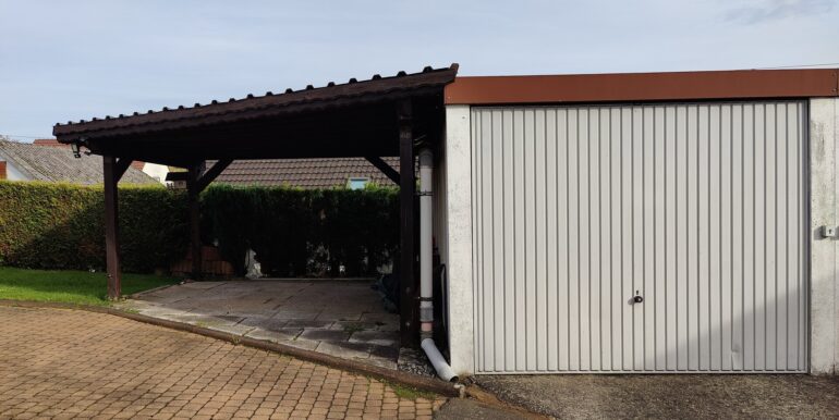 Garage und Carport