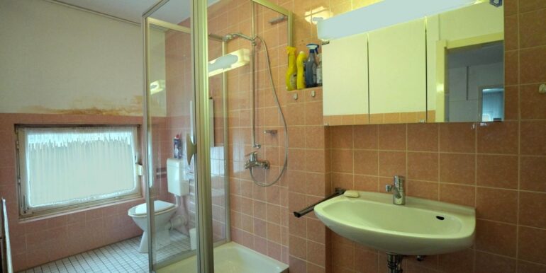 Tageslichtbad im OG (WE 1)