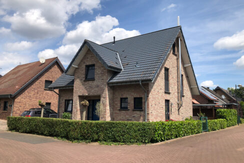 Kerken-Nieukerk: Freistehendes EFH