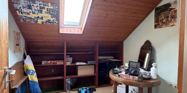 Büro- bzw. Werkraum DG