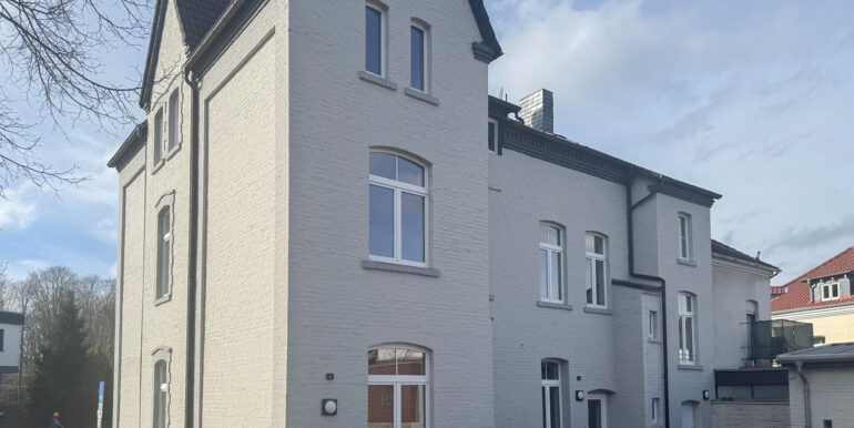 Rückansicht Gebäude