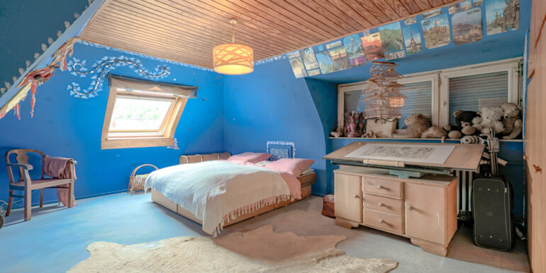 Schlafzimmer 1 DG
