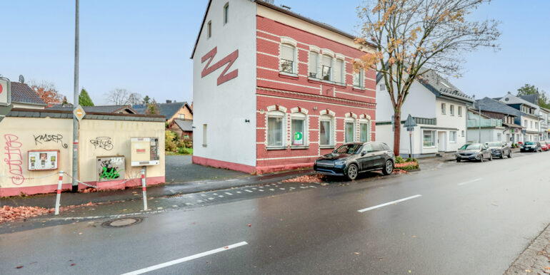Straßenansicht