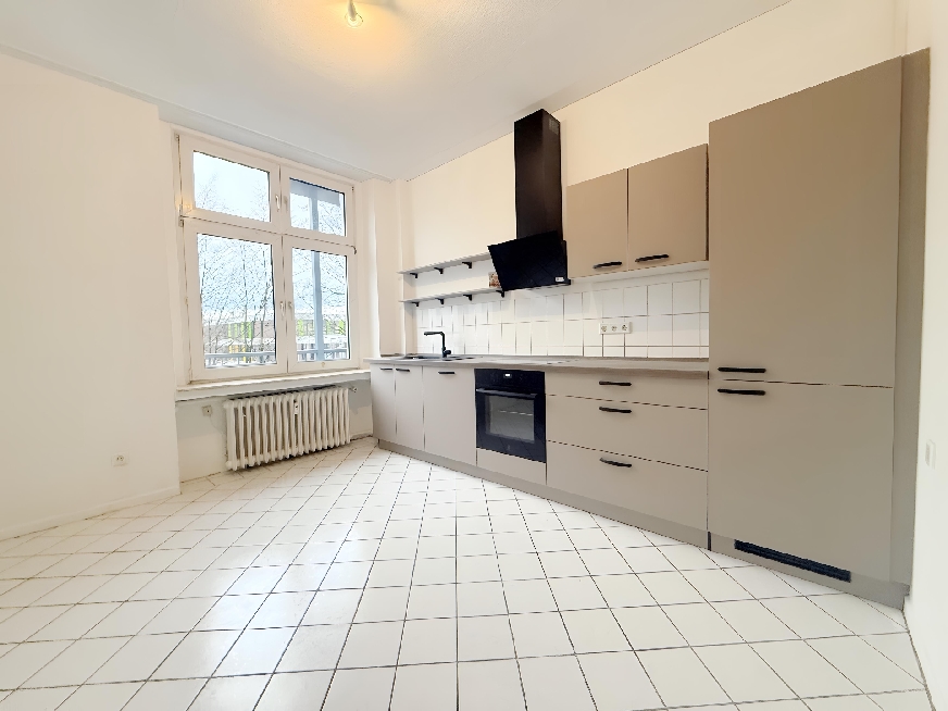 KREFELD-STADTMITTE: SCHÖNE 3-ZIMMER WOHNUNG ZU MIETEN! - Photo 4
