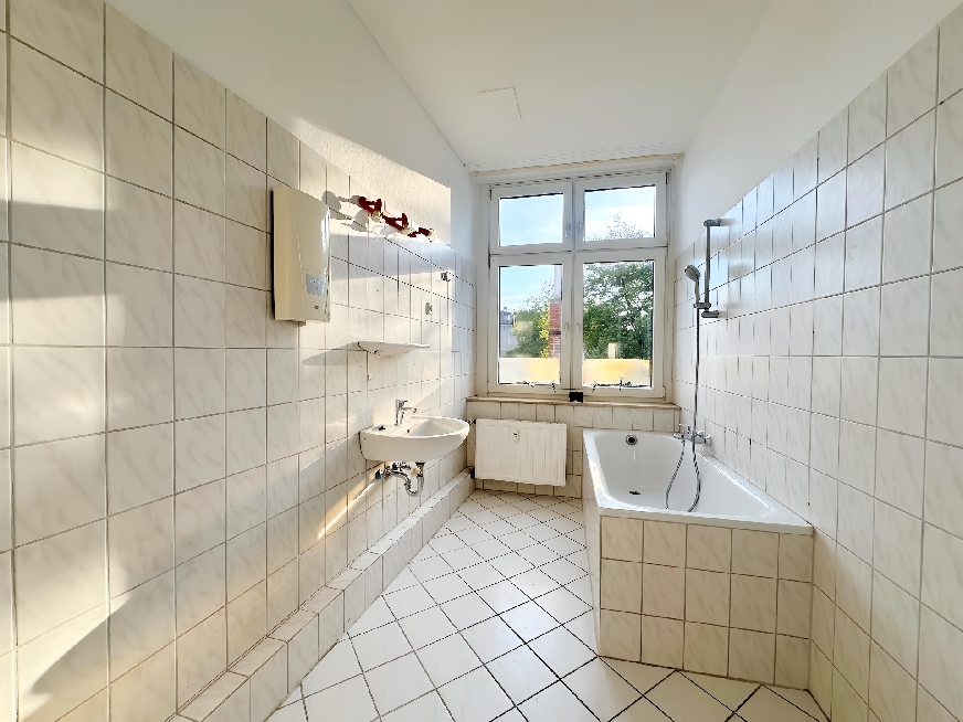 KREFELD-STADTMITTE: SCHÖNE 3-ZIMMER WOHNUNG ZU MIETEN! - Photo 5