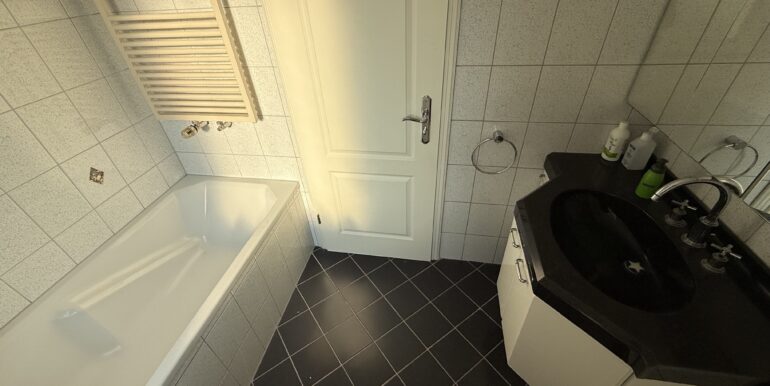 Badezimmer 1.OG
