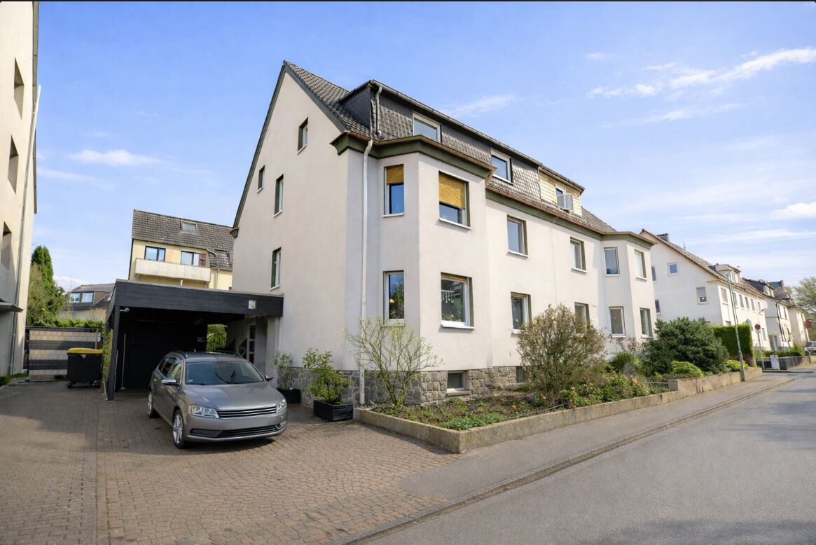 Helle ca. 80 m² große 2-Zimmer-Maisonettewohnung mit Spitzboden, Einbauküche und Tageslichtbad - Photo 5