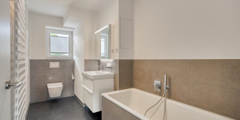 Badezimmer 1
