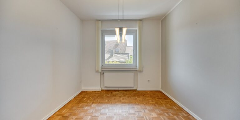 2. Kinderzimmer / Arbeitszimmer