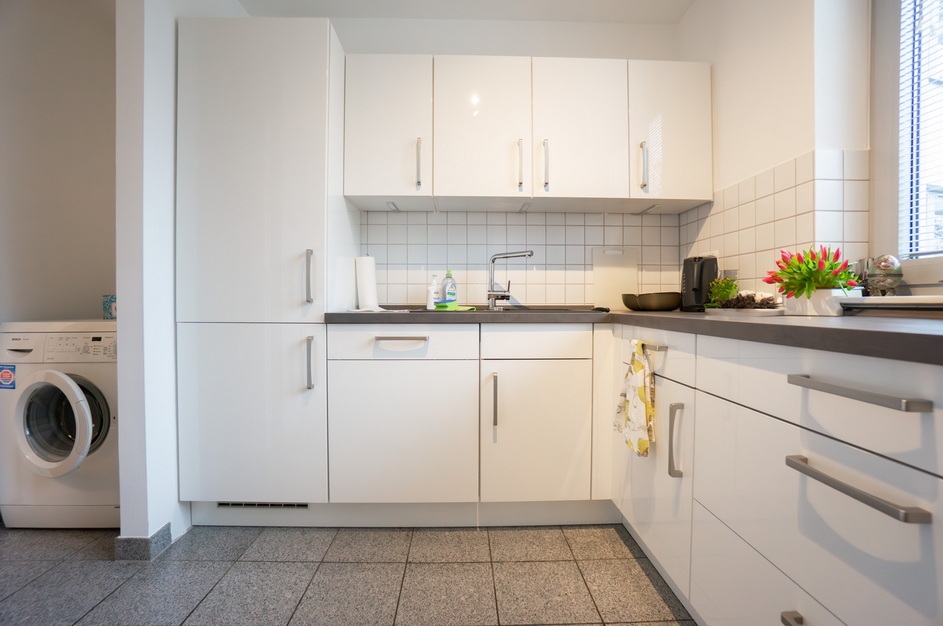 Düsseldorf-Oberkassel: Exklusives Wohnen in Oberkassel – Großzügige Traumwohnung mit Blick ins Grüne - Foto 1