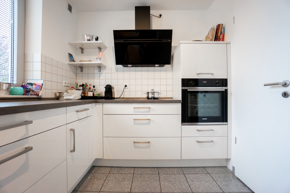 Düsseldorf-Oberkassel: Exklusives Wohnen in Oberkassel – Großzügige Traumwohnung mit Blick ins Grüne - Foto 4